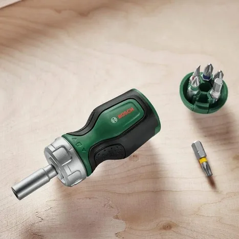 Bosch Stubby (1600A027PK) з тріскачкою + 6 біт Викрутка